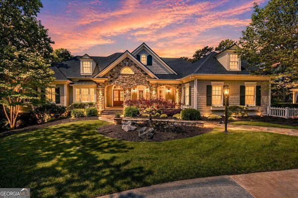 5340 Point South Drive, Gainesville