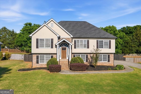 17 Colonial Circle, Cartersville