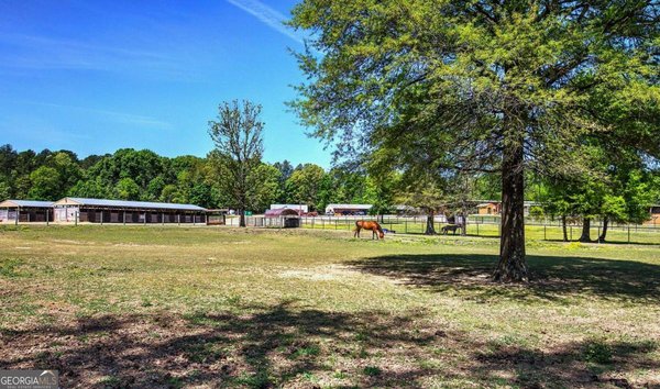 486 County Line Road, Resaca