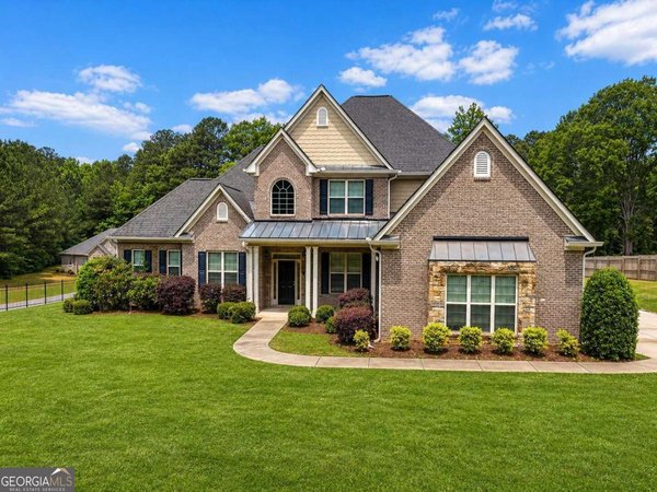 125 Trustin Lake Drive, Fayetteville