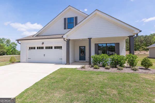 316 Hammerstone Court, Senoia