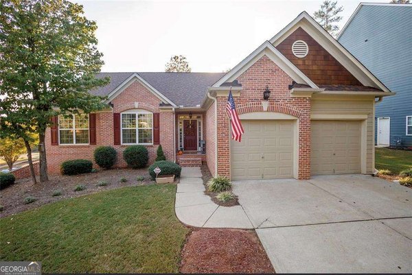 288 Harmony Lake Drive, Canton