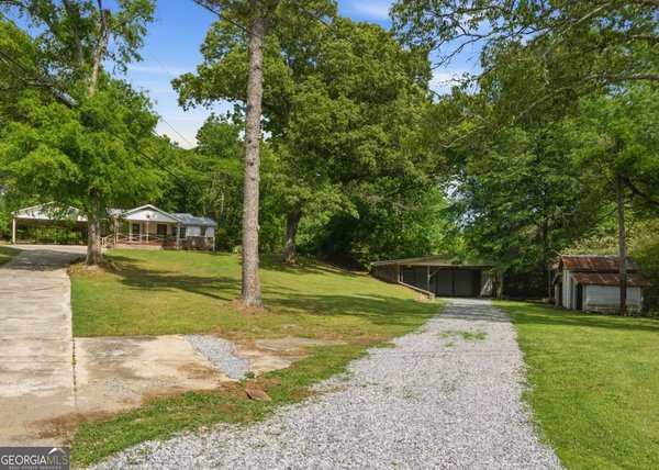 2557 Wax Road, Aragon
