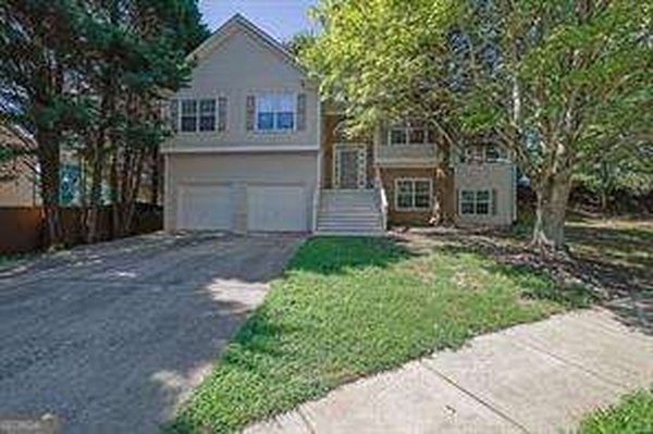 3912 Mcguire Way Kennesaw