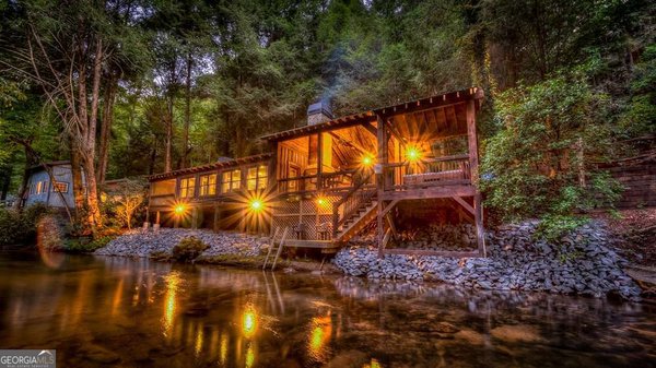 315 Fightingtown Drive, Blue Ridge