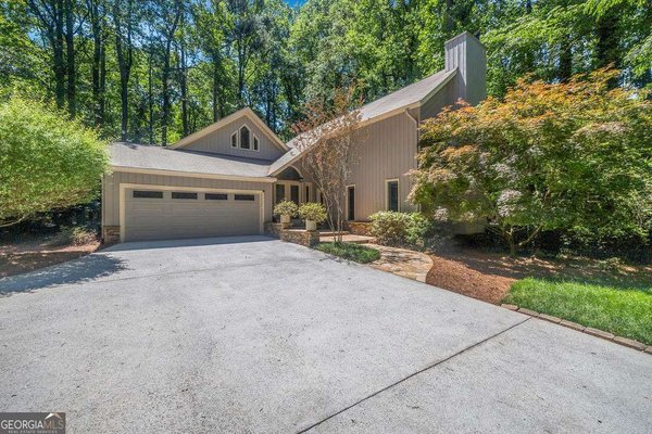 1061 Winding Branch Circle, Dunwoody