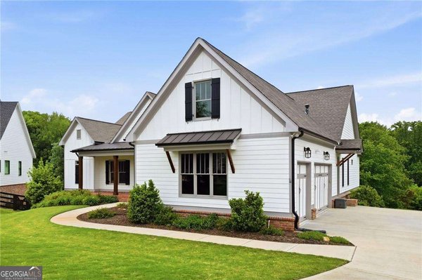 204 Creekstone Court, Canton