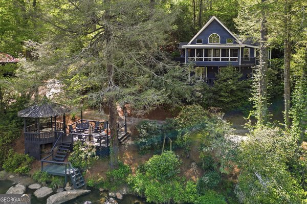 906 Riverside Lane, Blue Ridge