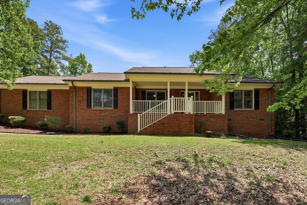 379 Clyde Court Mcdonough