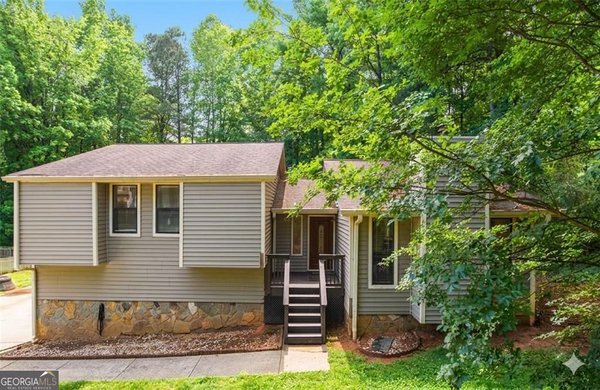 8616 Wood Springs Court Douglasville