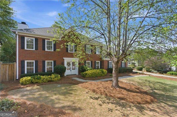 1474 Wood Thrush Way, Marietta