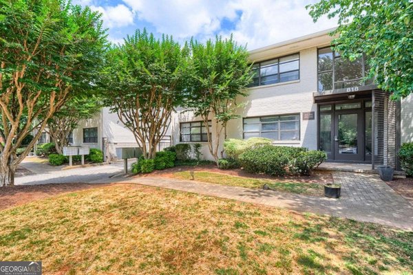 818 Greenwood Avenue, Atlanta