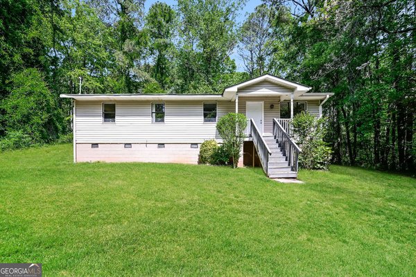 999 Fairview Road, Stockbridge