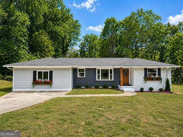 3152 Columbia Woods Drive, Decatur