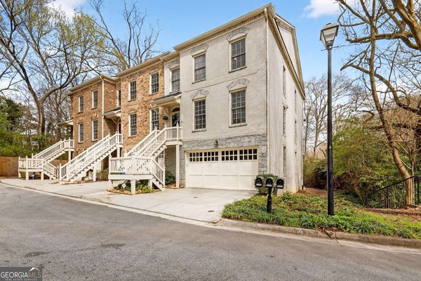 2660 Colgan Court Atlanta