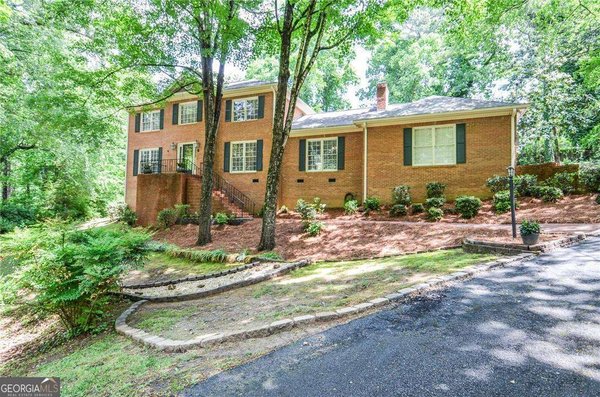 2144 Masonwood Circle Snellville