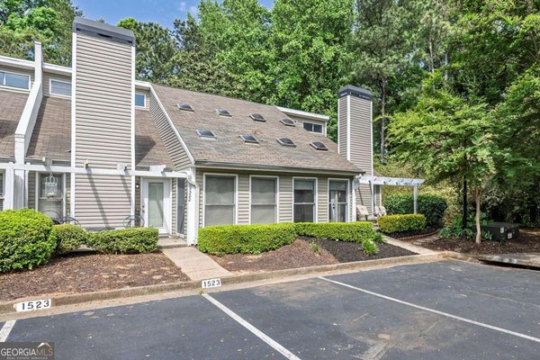 1523 Planters Ridge Lane, Alpharetta