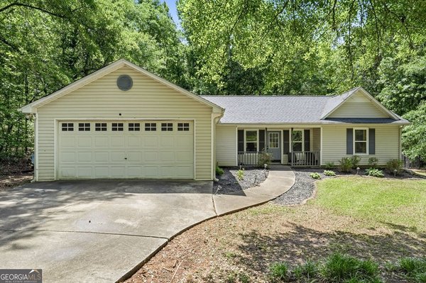 131 Homestead Way, Locust Grove