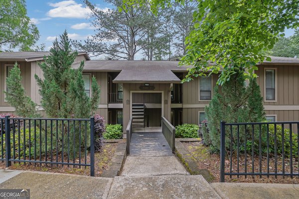 8740 Roswell Road Atlanta