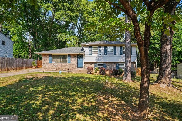 6260 Crestview Lane Forest Park
