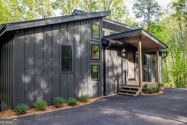26 Grace Drive, Blue Ridge