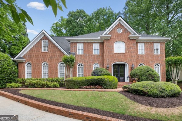 275 Woodbury Way, Alpharetta