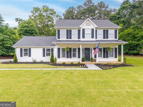 226 Charles Drive, Calhoun