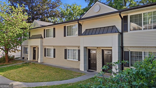 6940 Roswell Road, Sandy Springs