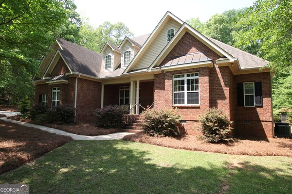 450 Deer Creek Drive Forsyth