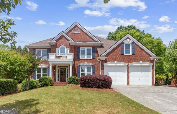 1355 Chattahoochee Run Drive, Suwanee