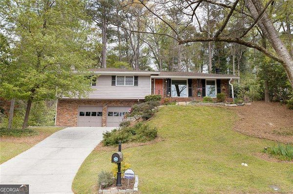1176 Converse Drive, Atlanta