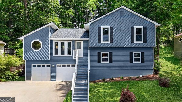 3285 Revere Circle Snellville