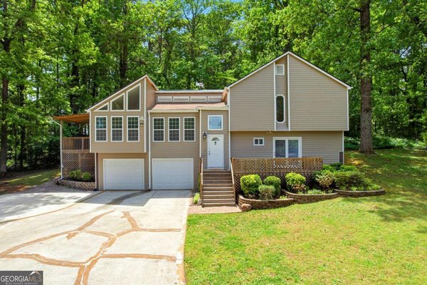 2383 Black Oak Drive, Marietta