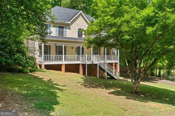 2407 Woodbridge Drive, Marietta