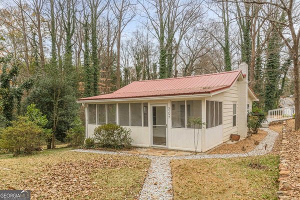 3297 College Street, College Park