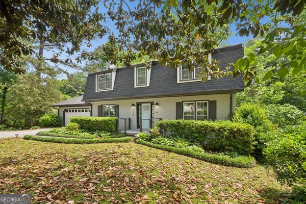 2772 Dunnington Circle Atlanta