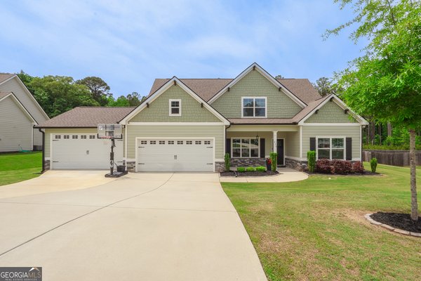 250 Cushing Street, Senoia