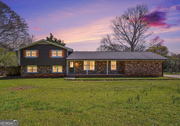 8832 Twin Oaks Drive Jonesboro