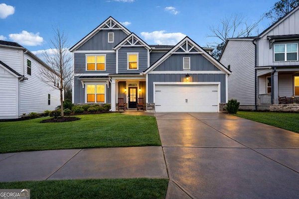 177 Treeline Trail, Canton