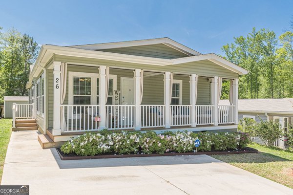 26 Hillandale Street, Newnan