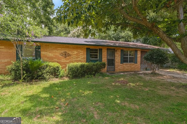 205 Debra Drive Warner Robins