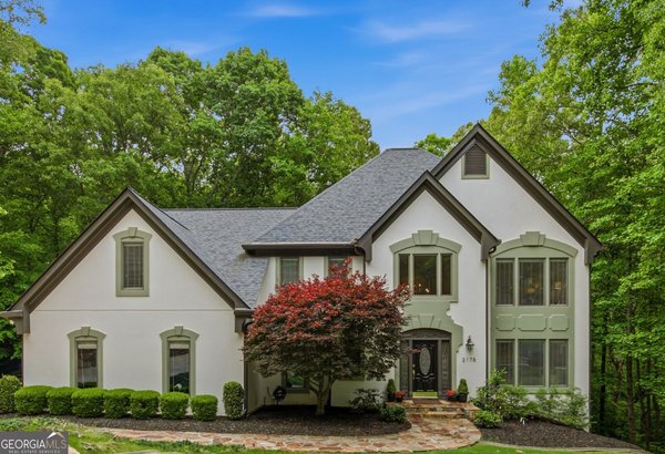 2175 River Cliff Drive, Roswell