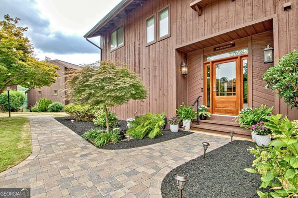 4 & 5 Northlake Circle Peachtree City