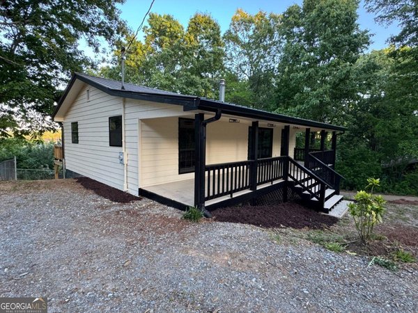 678 Lakeview Circle, Morganton
