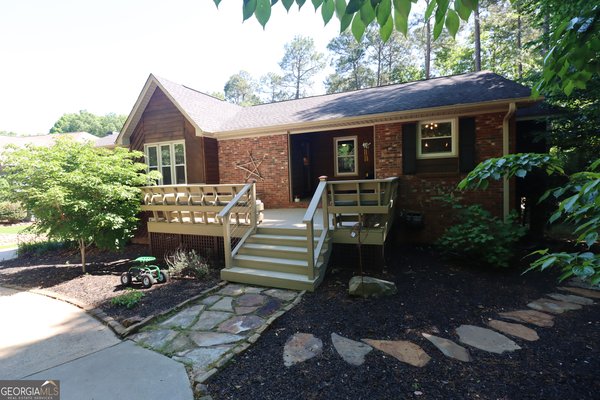 674 Ridgewood Drive, Hartwell