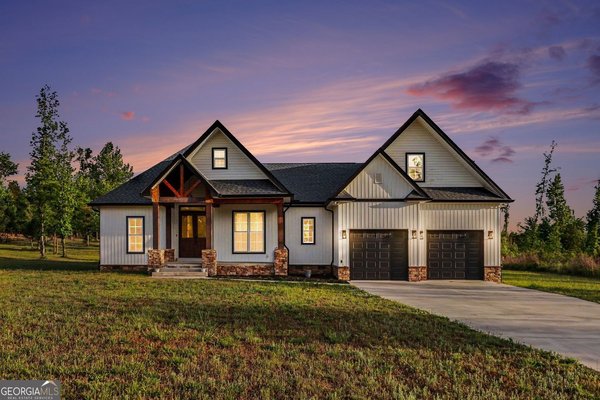 756 Norton Bridge Road Chatsworth