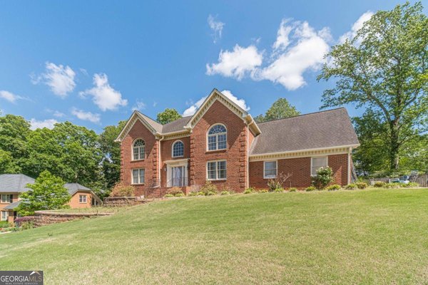 5060 Hodgkins Place, Lilburn