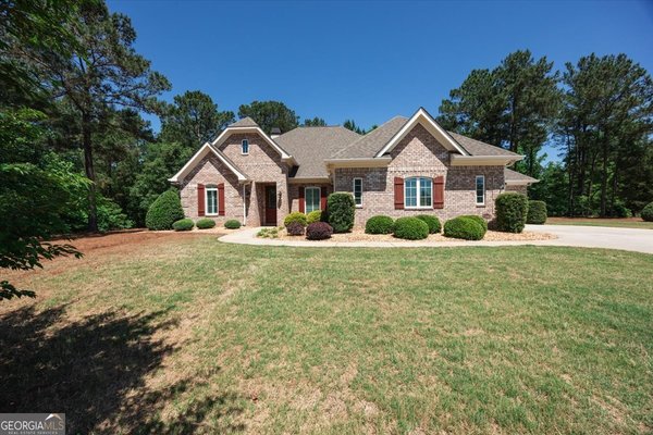 105 Freedom Drive, Forsyth
