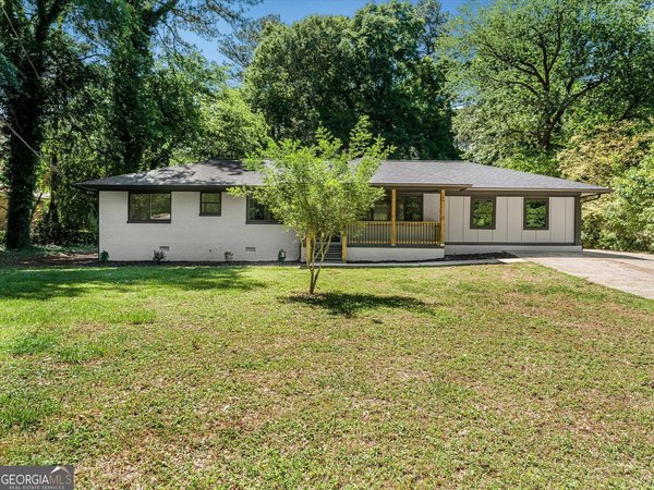 5572 Andrew Drive, Mableton