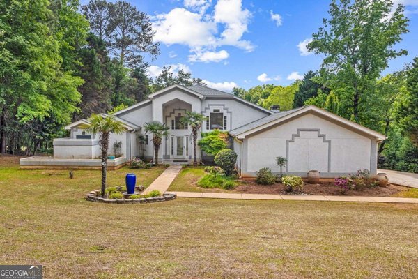 100 Catie Circle Stockbridge